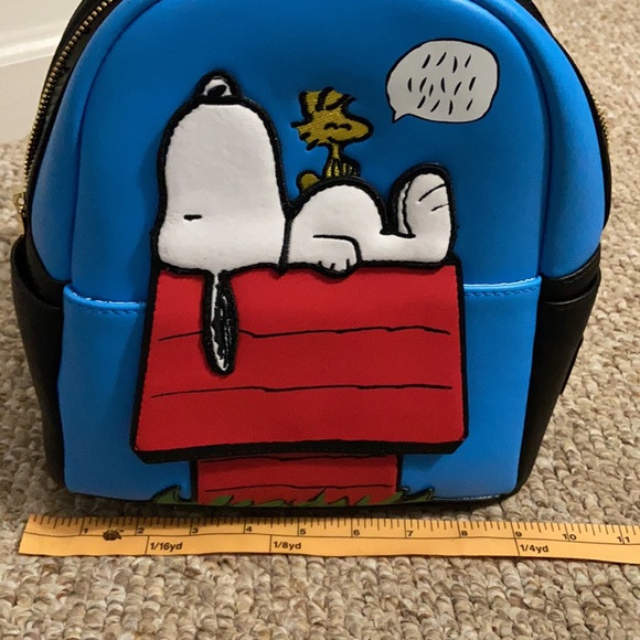 🎉Host Pick🎉 NWOT Peanuts Loungefly Limited Edition Backpack - Picture 10 of 11